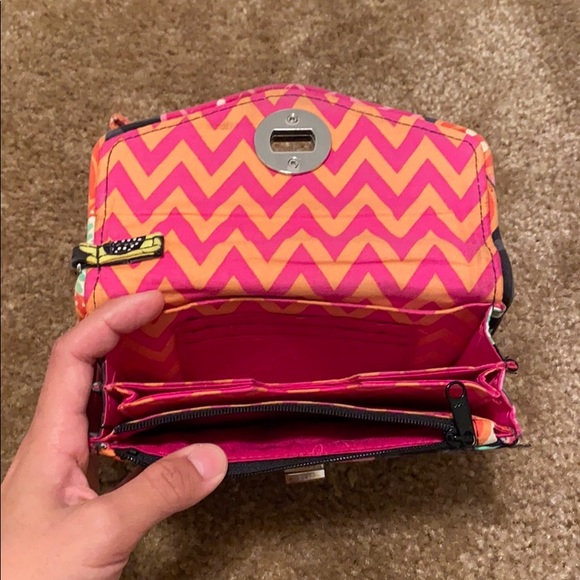 Vera Bradley Wallet / Wristlet - Picture 4 of 7